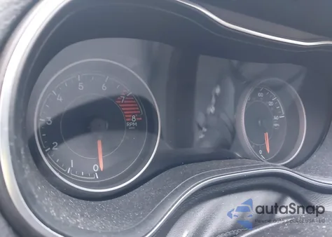 2021 Jeep Cherokee Limited 4X4 from USA, damaged, VIN 1C4PJMDX2MD178811